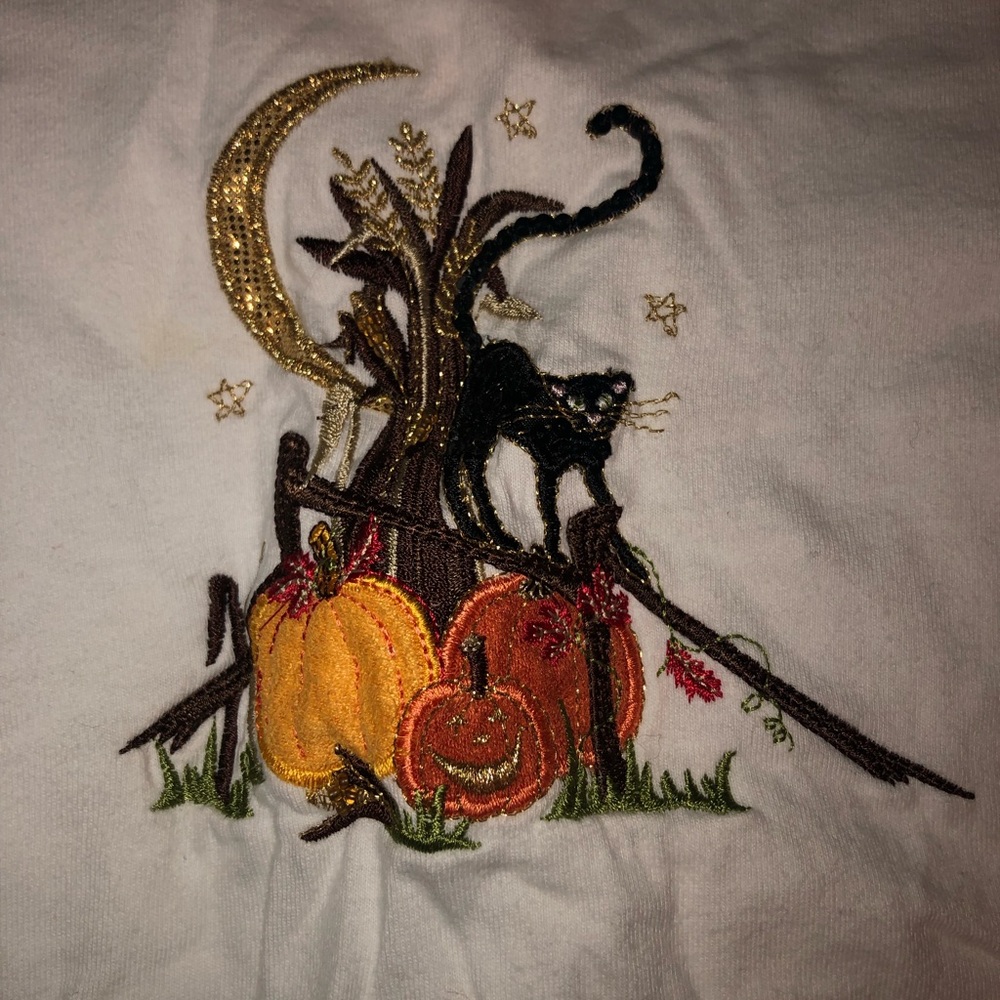 Halloween tee - Picture 3 of 5